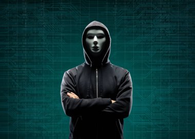 Dijital arka plan üzerinde anonim bilgisayar korsanı. Gizlenmiş karanlık yüz maskesi ve hood. Veri hırsız, internet saldırı, darknet dolandırıcılık, tehlikeli bir virüs ve siber güvenlik kavramı.