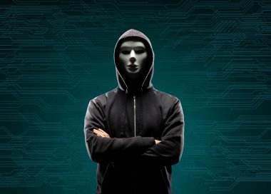 Maske ve kapüşonlu ikili arka plan üzerinde bilgisayar korsanı. Gizlenmiş karanlık yüzü. Veri hırsız, internet dolandırıcılık, darknet ve siber güvenlik kavramı.