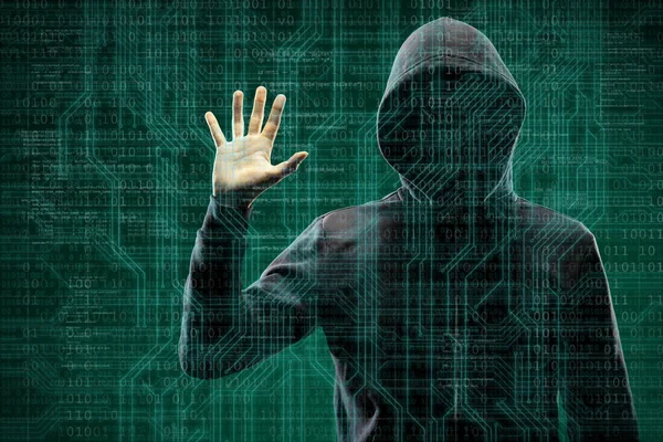 İkili kod ile dijital arka plan üzerinde tehlikeli hacker. Gizlenmiş karanlık yüz maskesi ve hood. Veri hırsız, internet saldırı, darknet dolandırıcılık, sanal gerçeklik ve siber güvenlik kavramı.