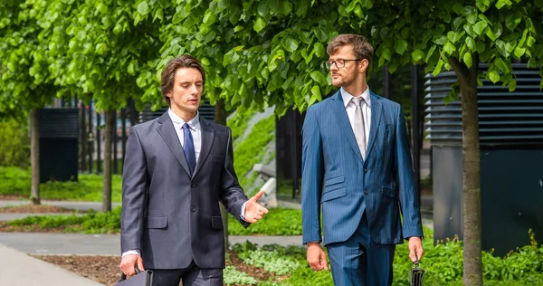 Teamwork Business Concept Confident Businesspersons Formal Wear Having Conversation Banking — Stock Photo, Image