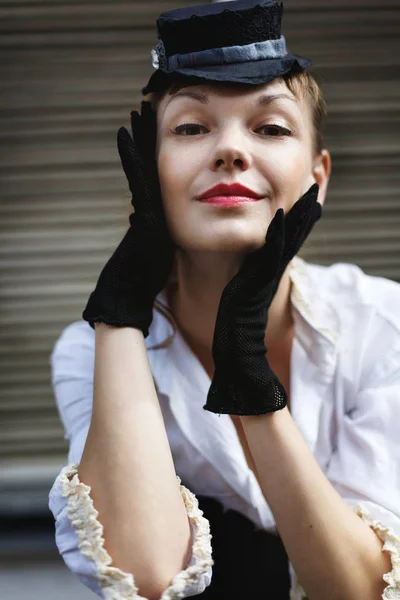 Model vintage Victoria tarzı giyinmiş — Stok fotoğraf