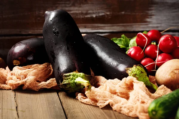 Great eggplants (aubergines) close-up — Stock Photo, Image