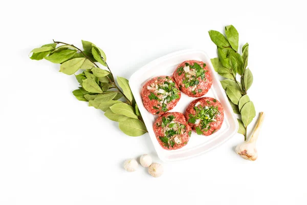 Beef cutlet ready for prepare with garlic — Stock Photo, Image