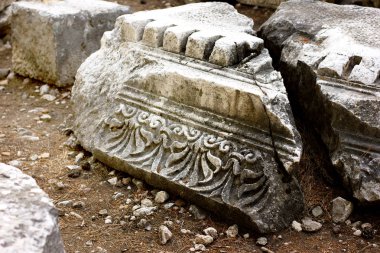 eski antik kalıntılar  