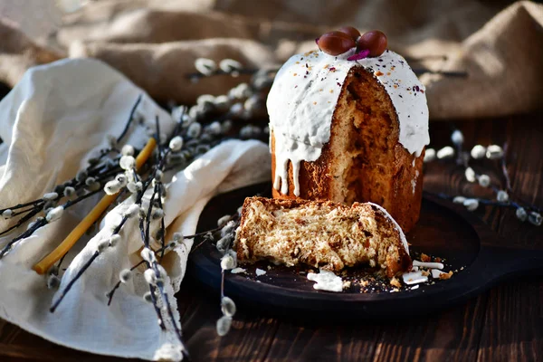 Pastel de Pascua. Vacaciones cristianas. El símbolo de la Pascua . —  Fotos de Stock