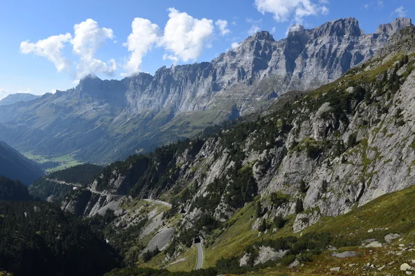 Berglandschap op Susten doorgeven — Stockfoto