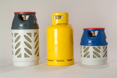 Ağaç gaz şişeleri 