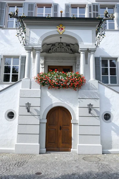 Town hall on the central square of Sarnen on the Swiss Alps — Stock Photo, Image