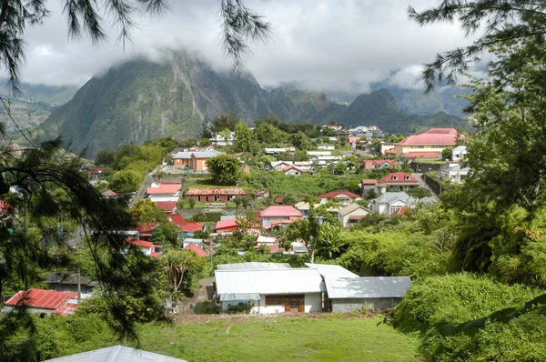 Helvetet Bourg på bergen — Stockfoto