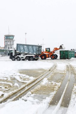 Havaalanı Lugano Agno kar altında