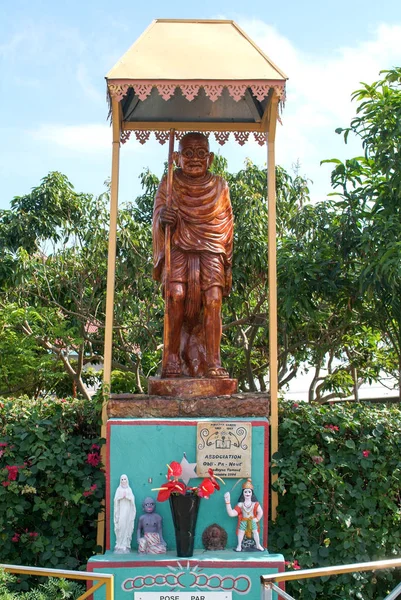 Estatua de Mahatma Gandhi en Saint Denis en La Reunión — Foto de Stock