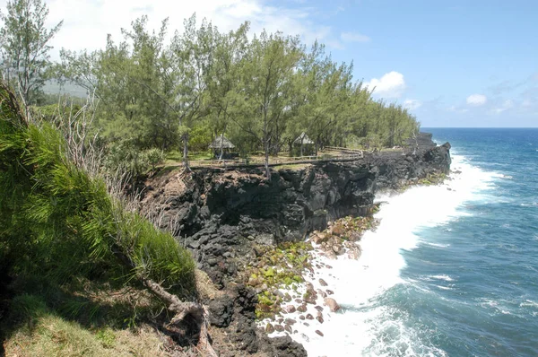 Wild coast at Cap Mechant — Stock Photo, Image