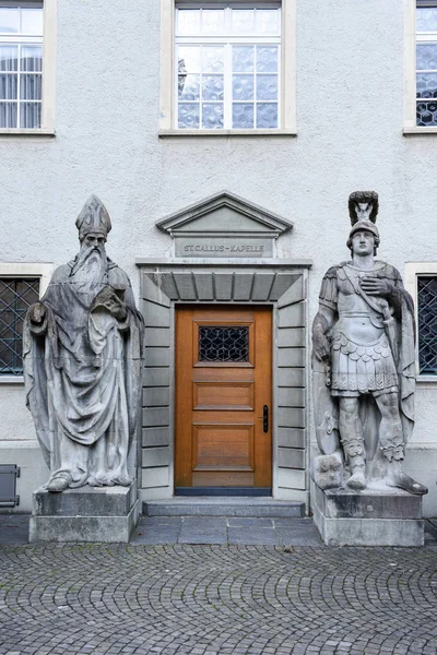 16: Detalle de la puerta en St. Gallen en Suiza — Foto de Stock