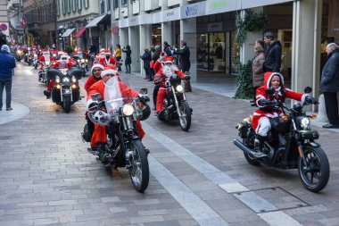 Noel geçit töreni kim bir motosiklet sürücüsü Santa kipi