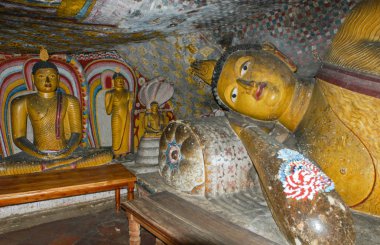 Budistler mağara tapınakta Dambulla tarihinde Sri Lanka