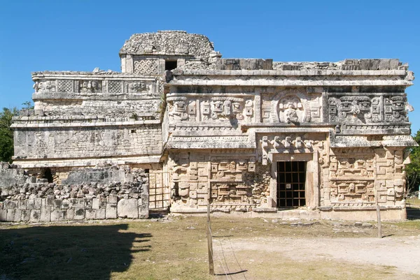 Edificio de las Monjas Chichen Itza Maja városban — Stock Fotó