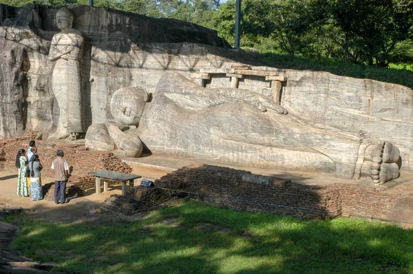 La Gal Vihara en la ciudad Patrimonio de la Humanidad Polonnaruwa, Sri Lanka —  Fotos de Stock