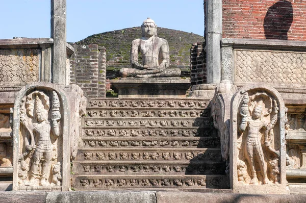 Vatadage (Casa Redonda) de Polonnaruwa arruinar Património Mundial da UNESCO — Fotografia de Stock