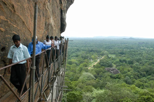The rock fortress of Sigiriya on Sri Lanka — Stock Photo, Image