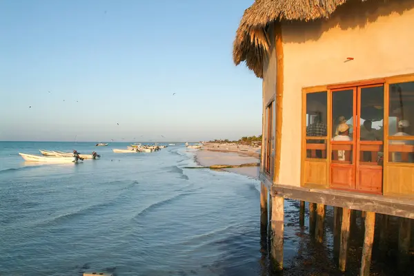 Holbox Island, Meksika'nın plaj sahil — Stok fotoğraf