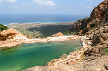 Sokotra Adası üzerinde Homhil dağ gölü