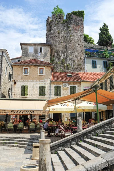 Praça da cidade de Herceg Novi — Fotografia de Stock