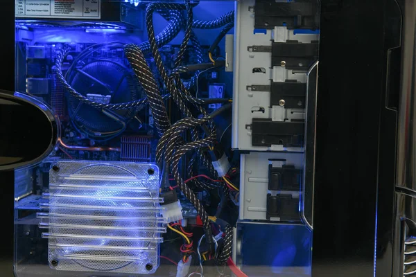 Işıklı bilgisayar donanım