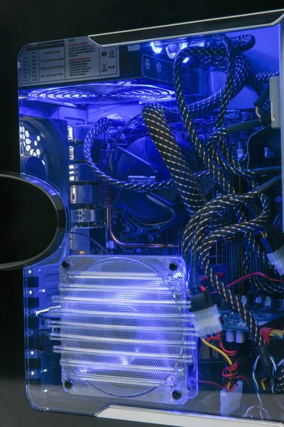 Işıklı bilgisayar donanım