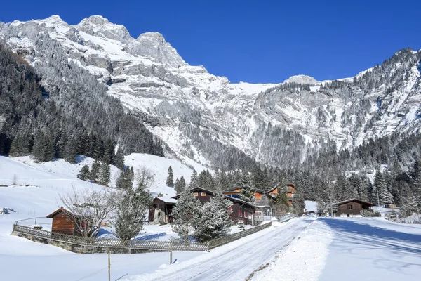 Paisagem rural de inverno de Engelberg — Fotografia de Stock