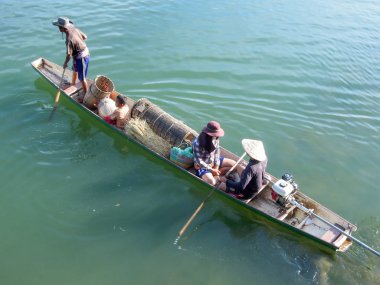 Don Det, Laos, Mekong Nehri üzerinde tekne
