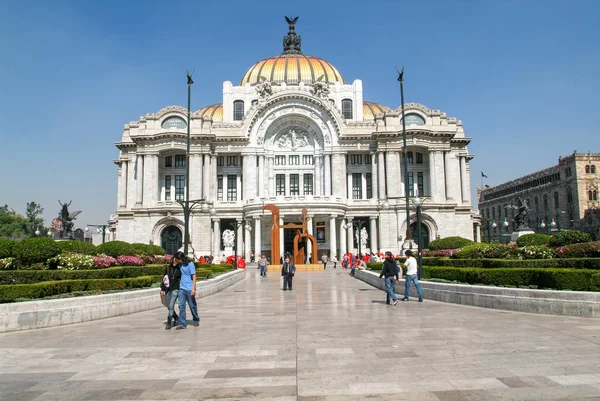 O Museu de Belas Artes na Cidade do México, México — Fotografia de Stock