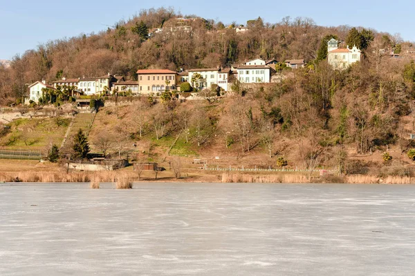 Zugefrorener Muzzanosee bei Lugano — Stockfoto