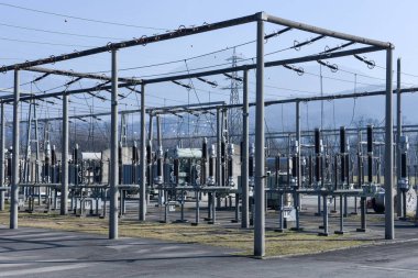 Lugano adlı elektrik yapmak için güç istasyonu
