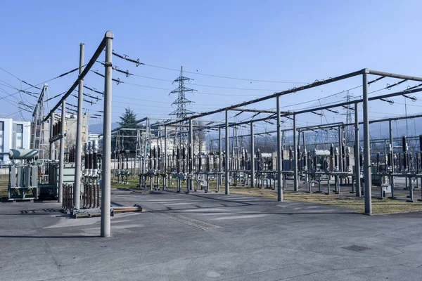 Lugano adlı elektrik yapmak için güç istasyonu — Stok fotoğraf