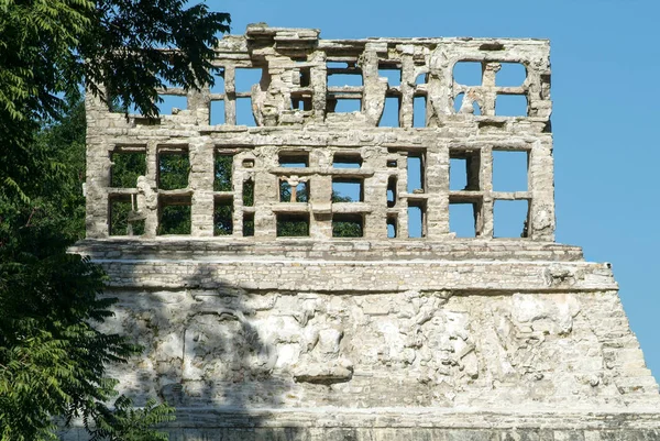 Ruiny města Palenque, Maya město v regionu Chiapas — Stock fotografie
