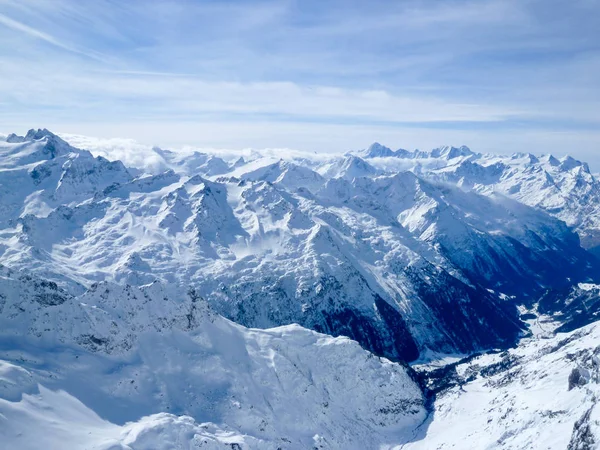 Kış manzara Dağı Titlis Engelberg üzerinden gelen — Stok fotoğraf