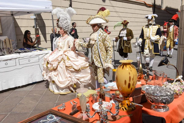 Venedik Maske dansları İsviçre Lugano ile sergilenen — Stok fotoğraf