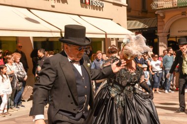 Venedik Maske dansları İsviçre Lugano ile sergilenen