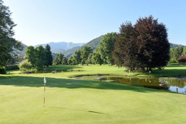 Magliaso İsviçre üzerinde golf sahasında