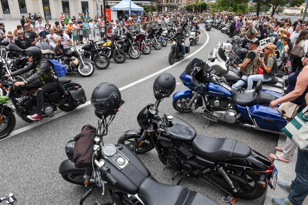 Bykers přehlídce na švýcarské Harley-Davidson v Luganu — Stock fotografie