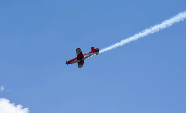 Emisiunea aeriană a echipei elvețiene de zbor acrobatic la Lugano — Fotografie, imagine de stoc