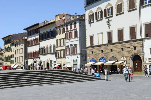 Saint Lorenzo square at Florence on Italy. — Stock Photo, Image