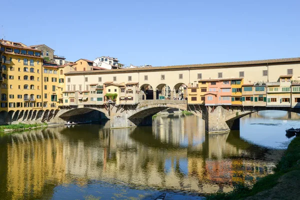 Ünlü köprü Ponte Vecchio Floransa İtalya