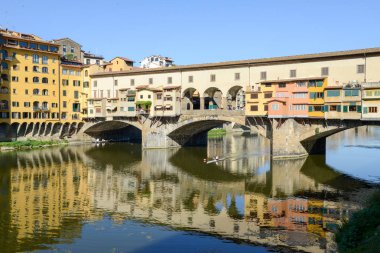 Ünlü köprü Ponte Vecchio Floransa İtalya