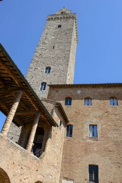 View at the village of San Gimignano on — Stock Photo, Image