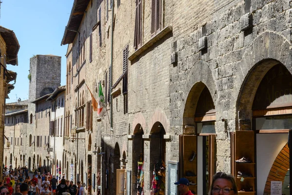 Vue sur le village de San Gimignano — Photo