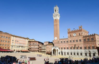 Siena İtalya Square'de Il Campo