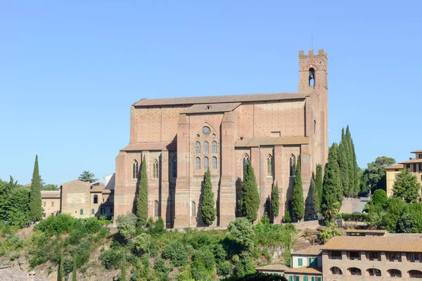 Bazilika San Domenico od Sieny — Stock fotografie
