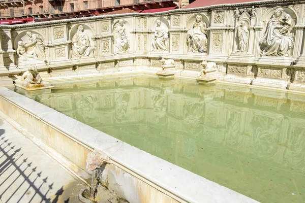 Fontaine Gaia Piazza del Campo à Sienne, Italie — Photo