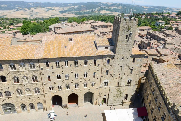 Panoramatický pohled na staré město Volterra v Itálii — Stock fotografie